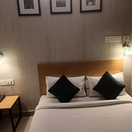 Hotel Mayfair Tower Καλκούτα Εξωτερικό φωτογραφία