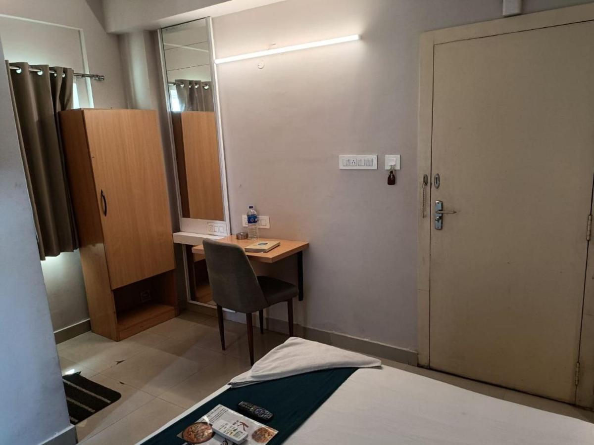 Hotel Mayfair Tower Καλκούτα Εξωτερικό φωτογραφία