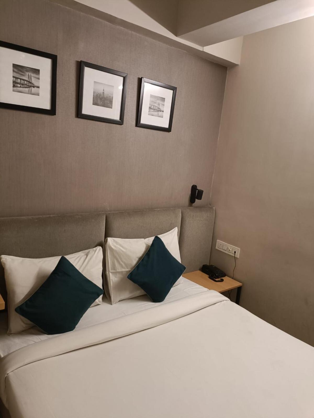 Hotel Mayfair Tower Καλκούτα Εξωτερικό φωτογραφία