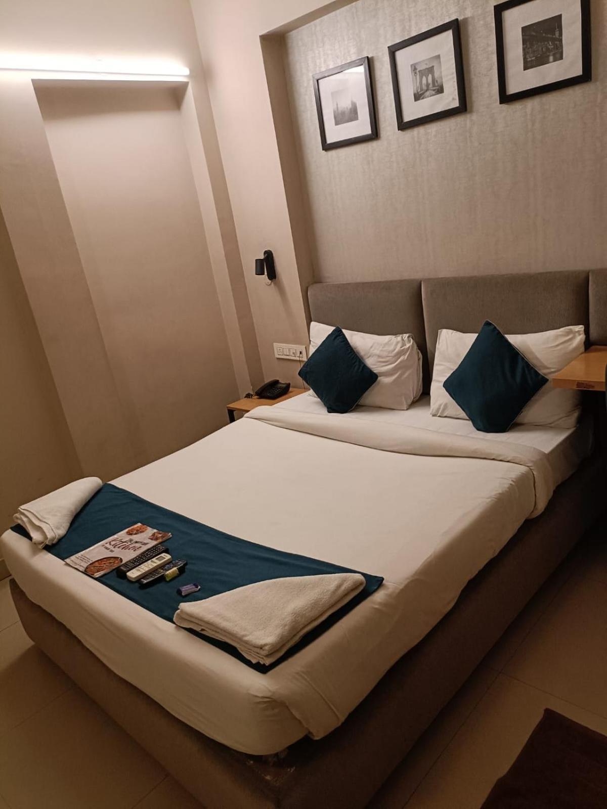 Hotel Mayfair Tower Καλκούτα Εξωτερικό φωτογραφία